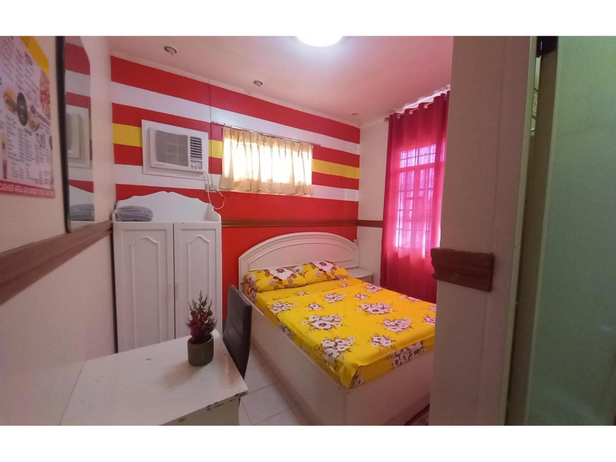 RedDoorz @ Jomckayl Apartelle Naga Zewnętrze zdjęcie