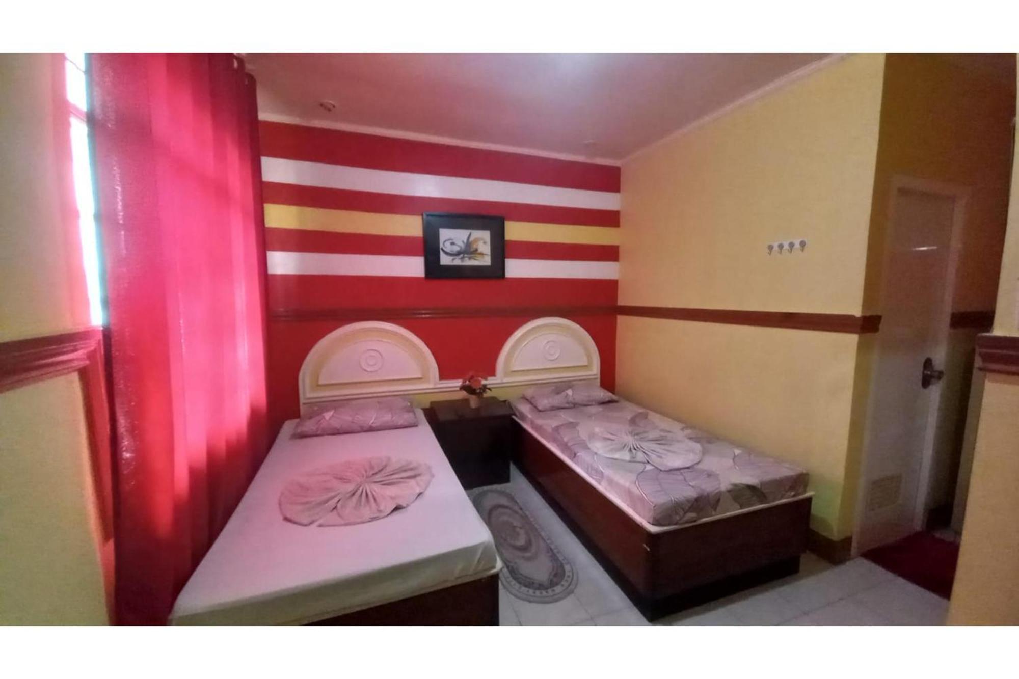 RedDoorz @ Jomckayl Apartelle Naga Zewnętrze zdjęcie